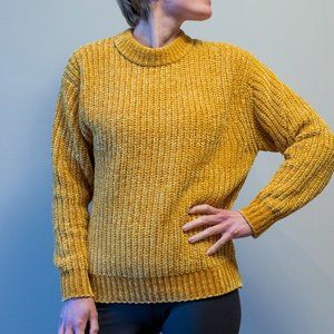 Aritzia Wilfred Chenille Sweater, Size XS